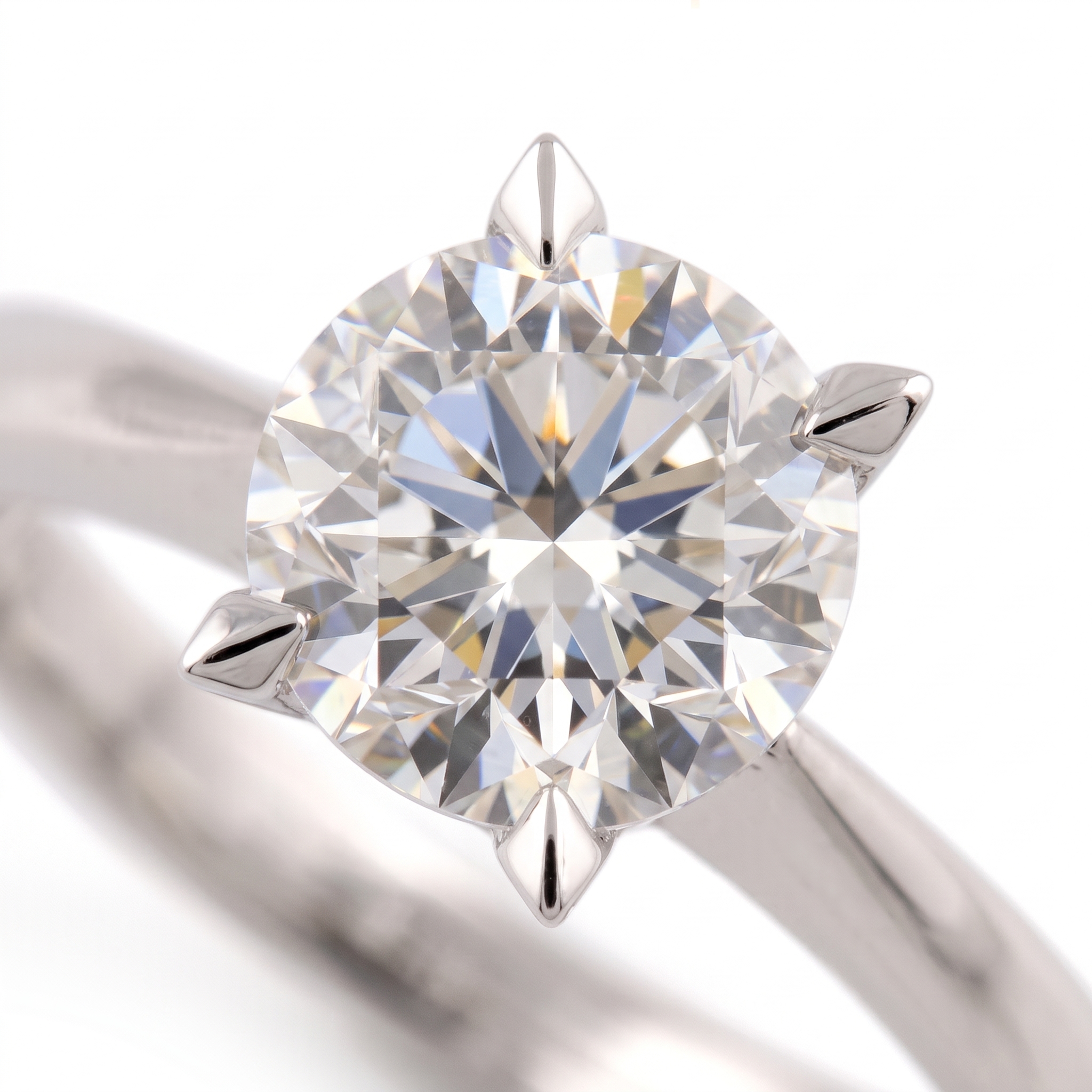 Diamond_ring_on_white_background_202608220212
