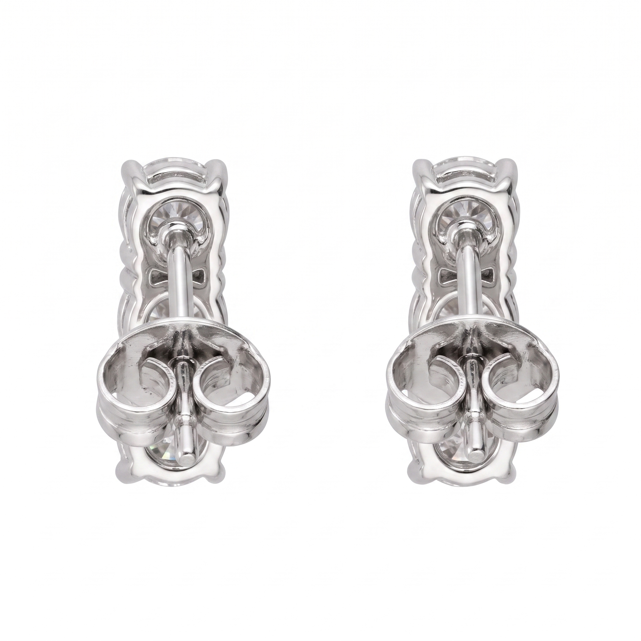 Diamond_earrings_back_view_2K_202608290113