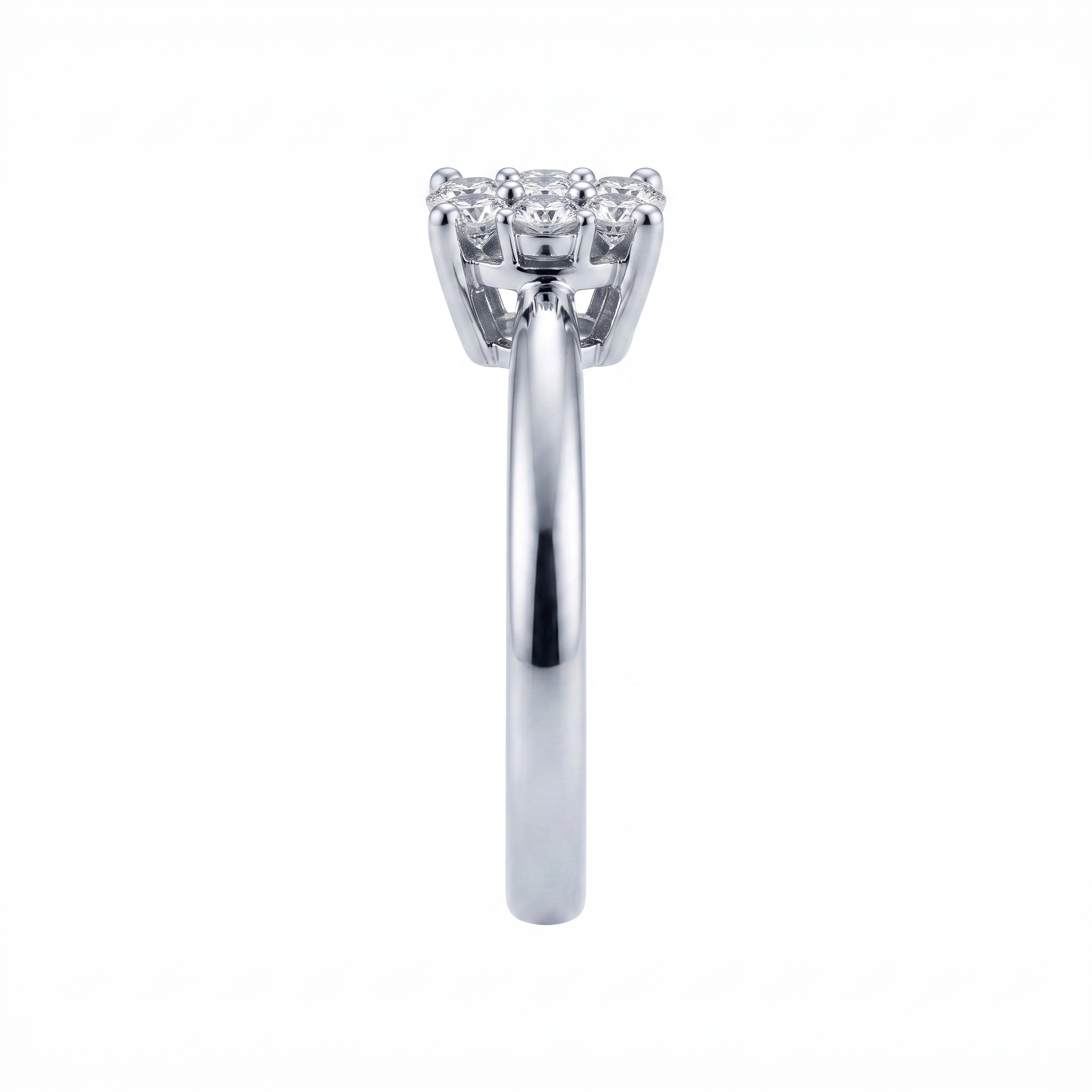 Square_cluster_solitaire_ring_si…_202608210845