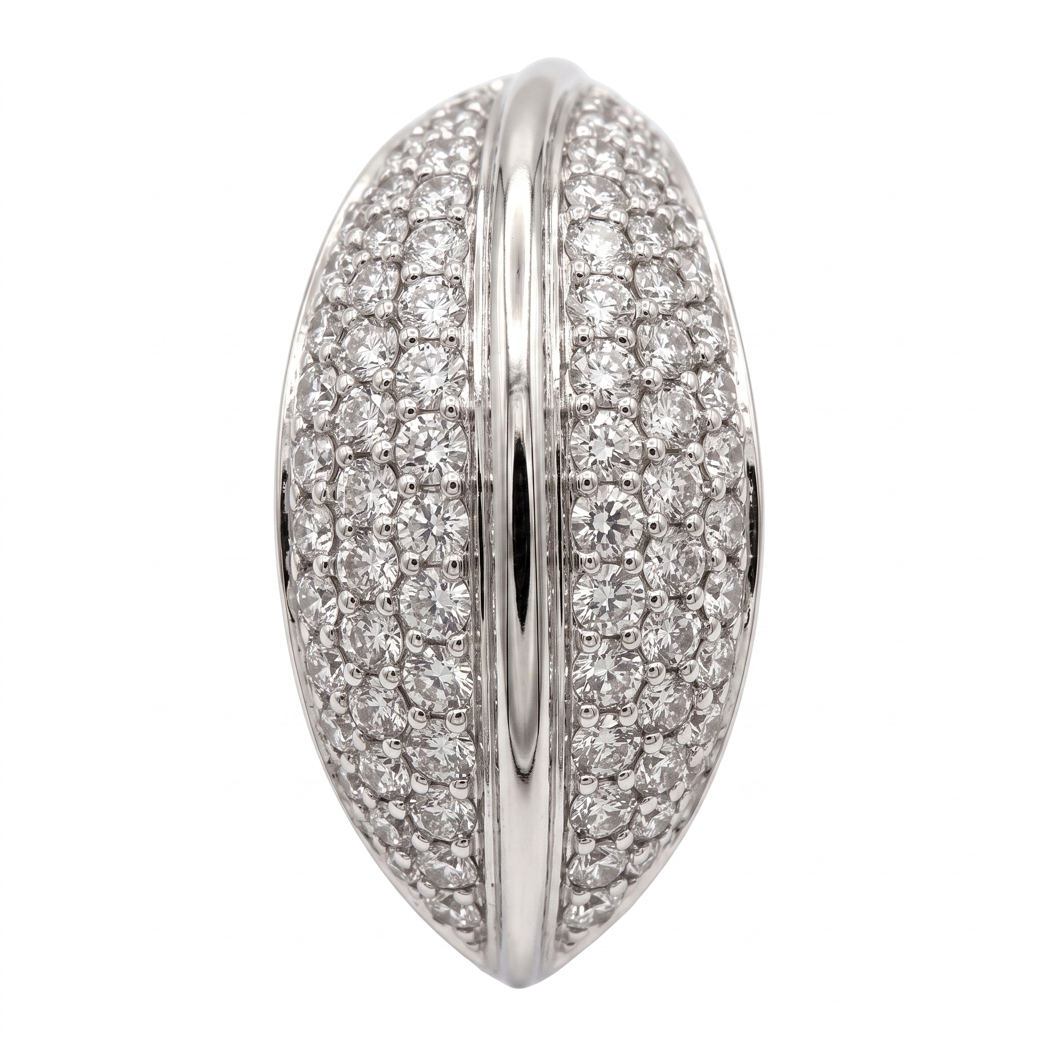 Gold_ring_with_zircon_pattern_202608182231